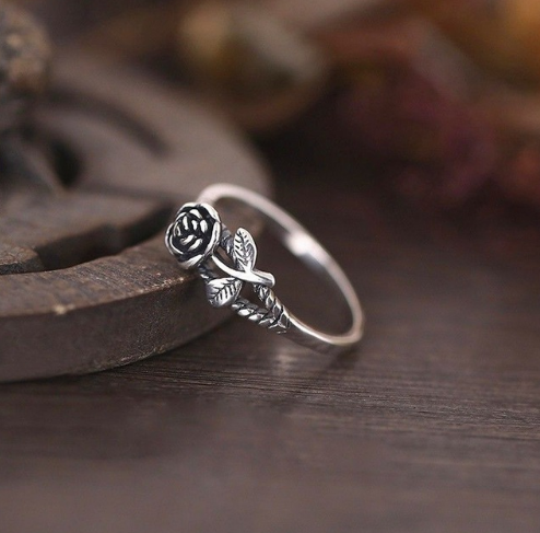 Simple rose ring