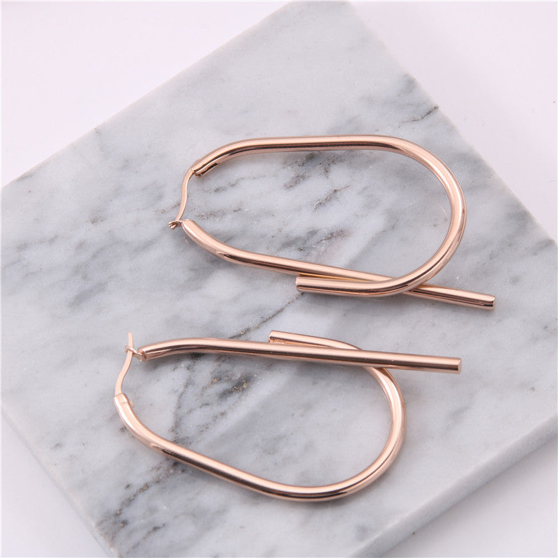 Staggered hoop earrings