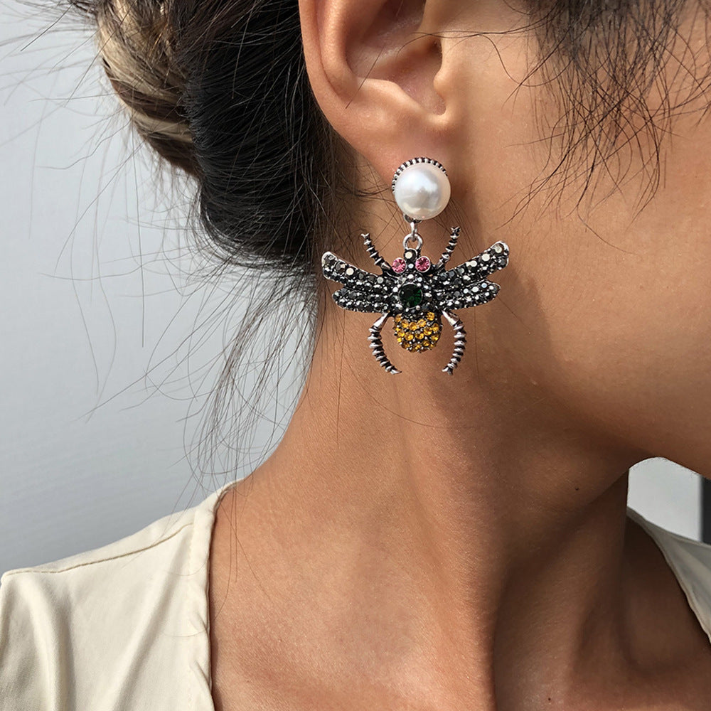 Bee diamond pearl earrings