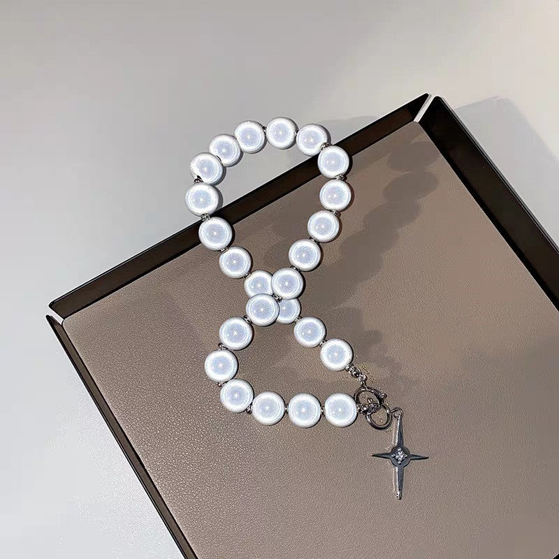 Design Cross Reflective Pearl Necklace Beaded