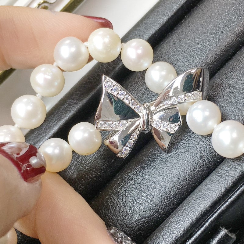 Freshwater pearl necklace
