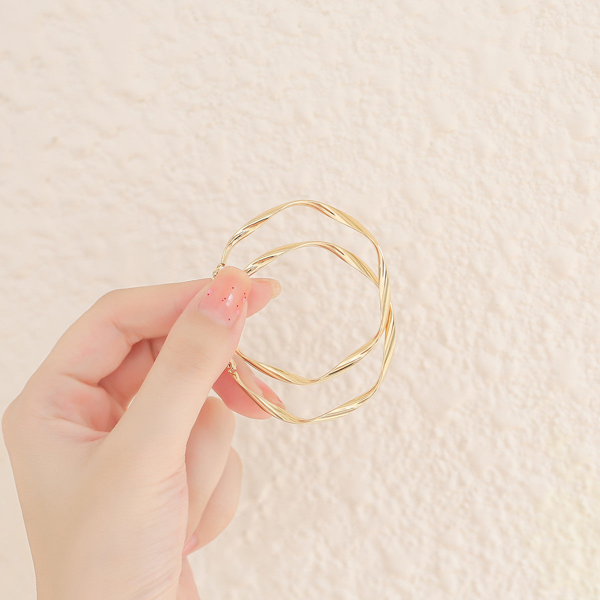 Niche Temperament Big Hoop Earrings