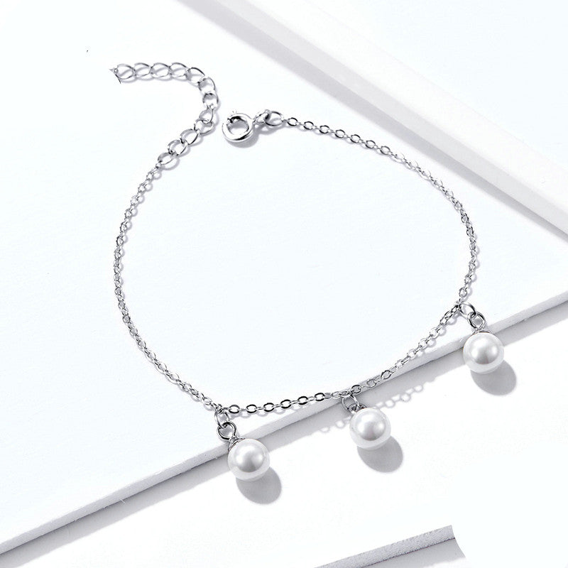 Simple Pearl Bracelet