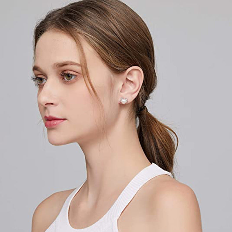 Cute cat pearl earrings