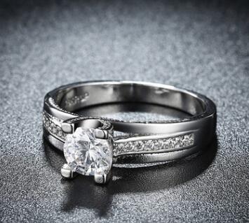 18K gold high-end jewelry popular temperament noble sparkling diamond wedding ring series diamond heart and arrow ring