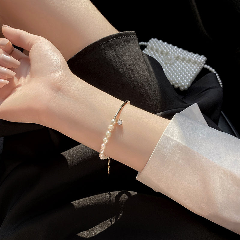 Small Design Simple Natural Pearl Bracelet