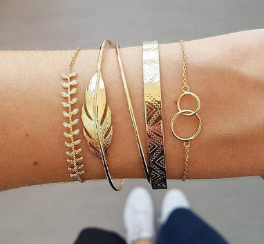 Pearl Portrait Bracelet