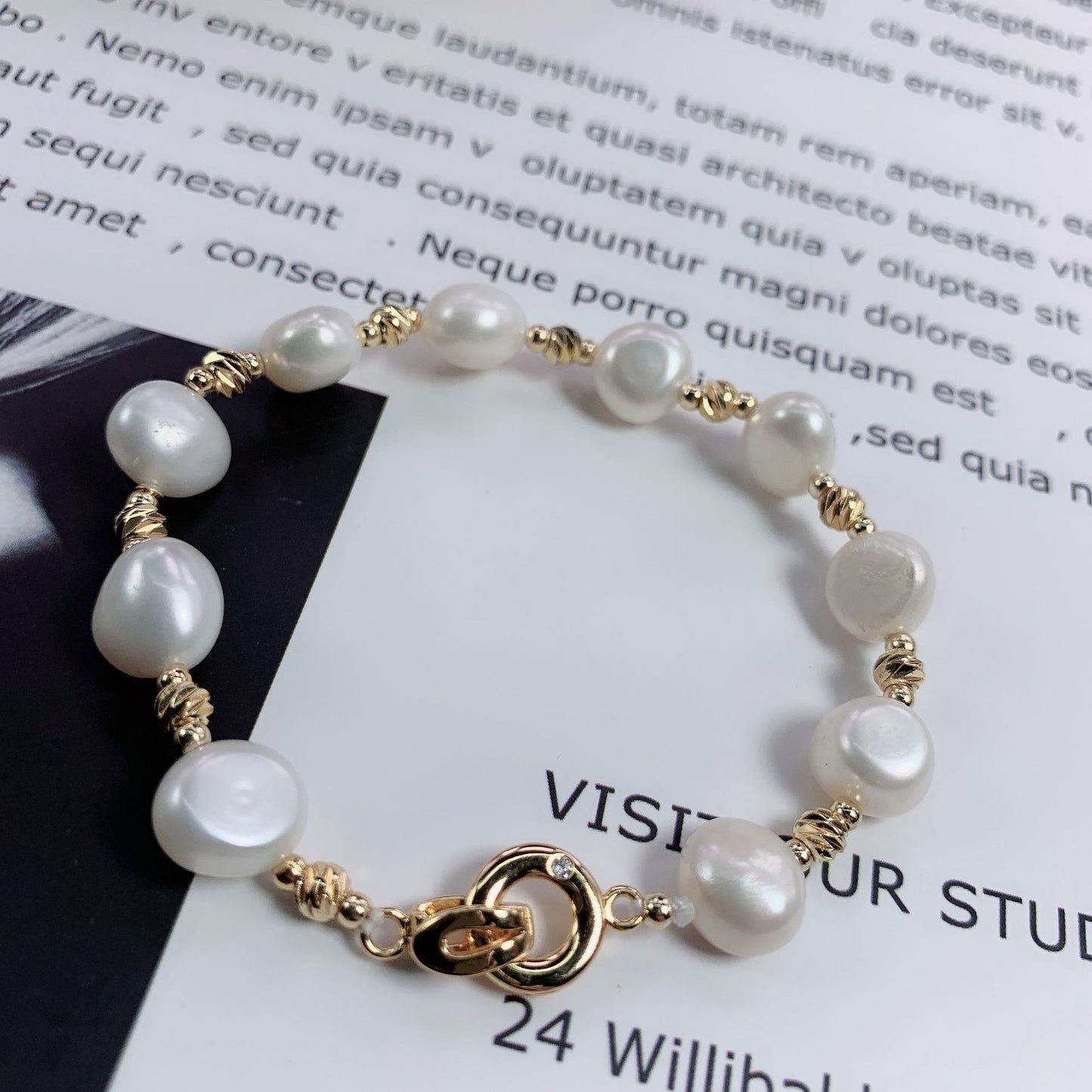Wild Temperament Baroque Pearl Bracelet