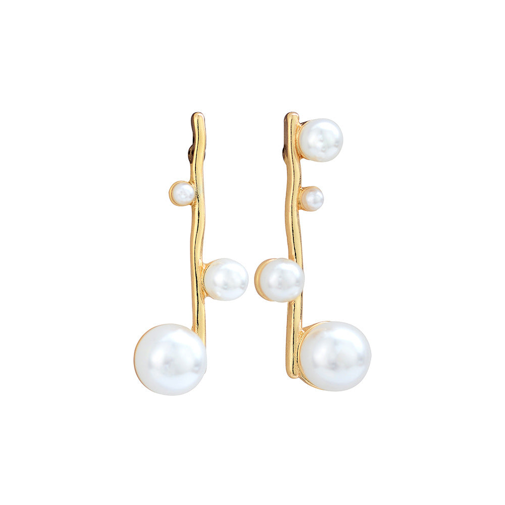 Alloy pearl earrings