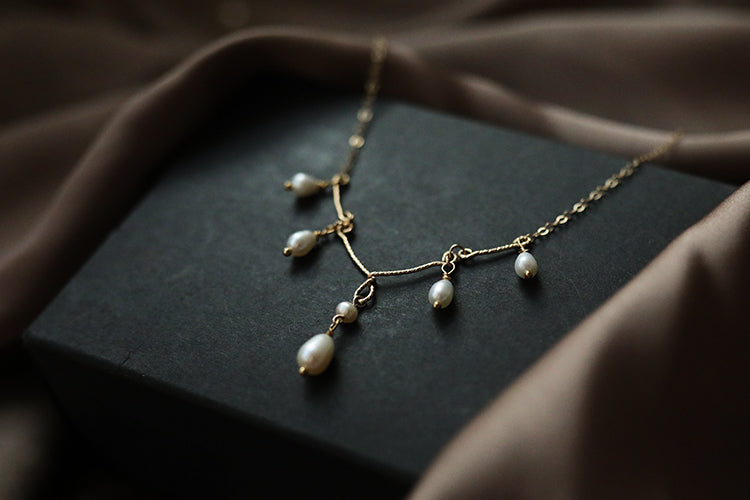 Natural Freshwater Pearl Necklace