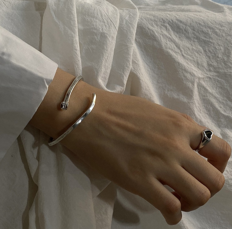 Simple plain silver bracelet