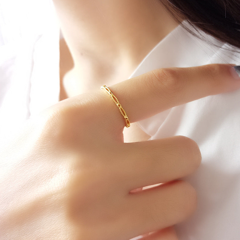 Adjustable hollow design ring