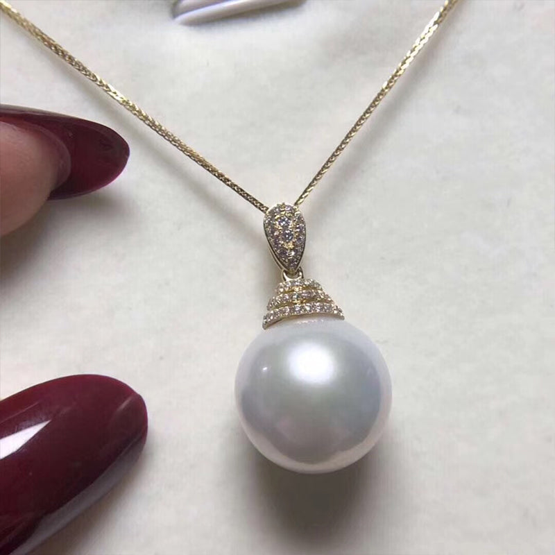 Innocent Pearl Earring Necklace