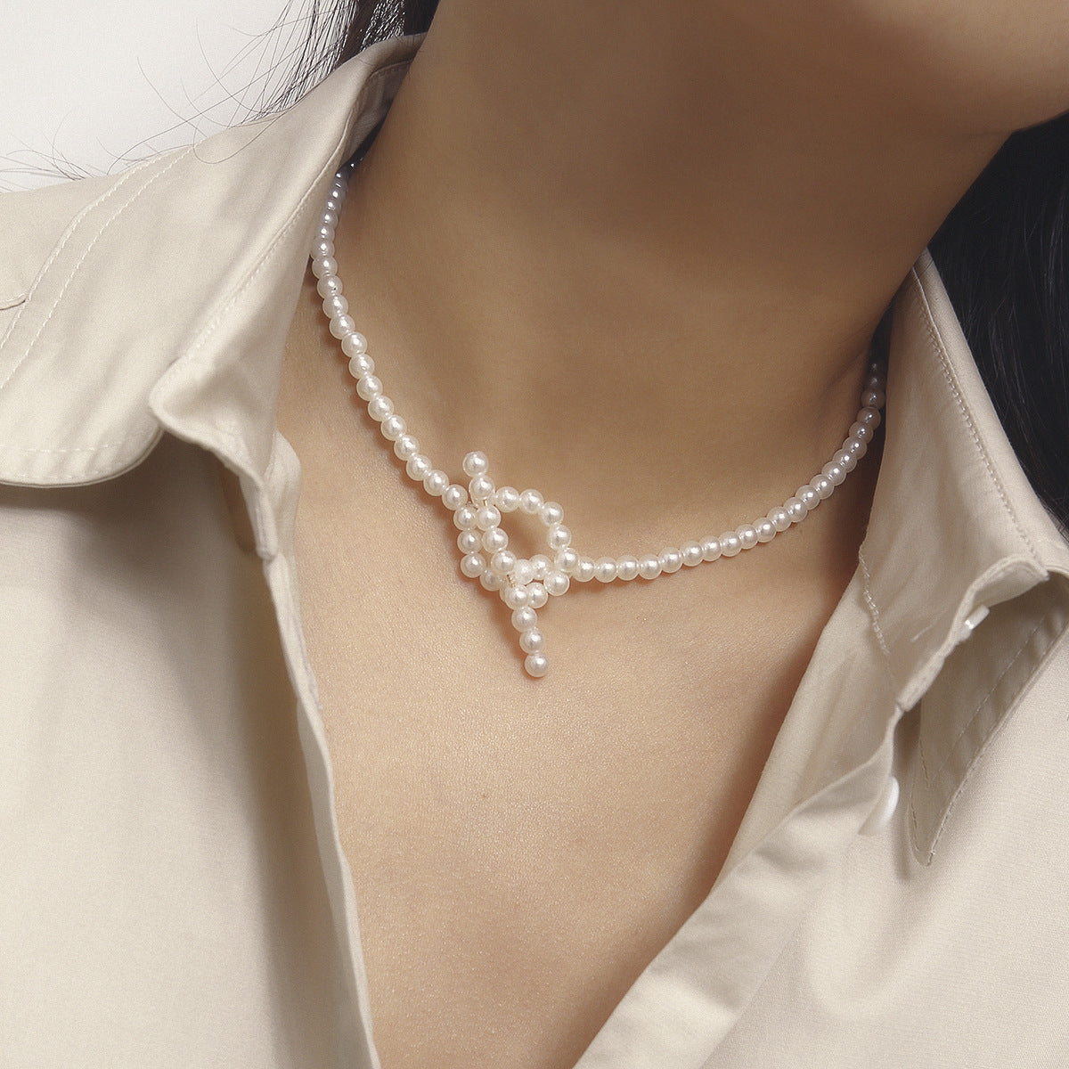 Pearl Geometric Single Layer Necklace