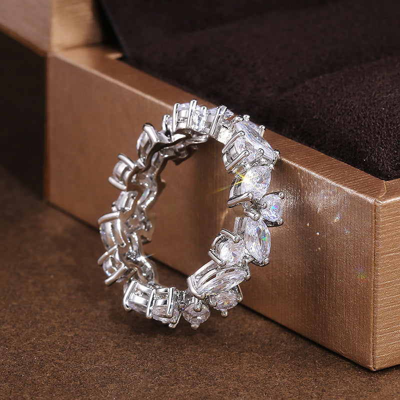 Creative Leaf-shaped Zircon Ring