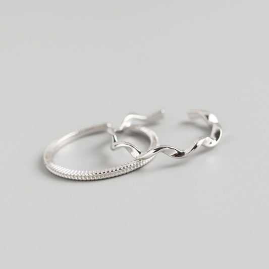 Mobius Minimalist Thin Tail Ring