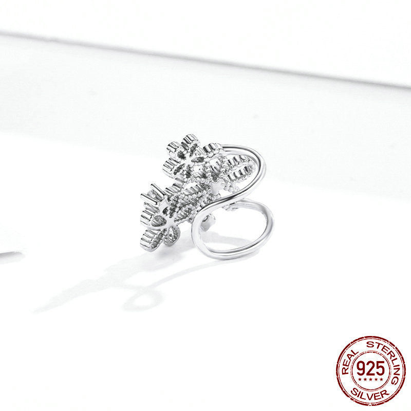 Women's Sparkling Flower Tremella Ear Clip