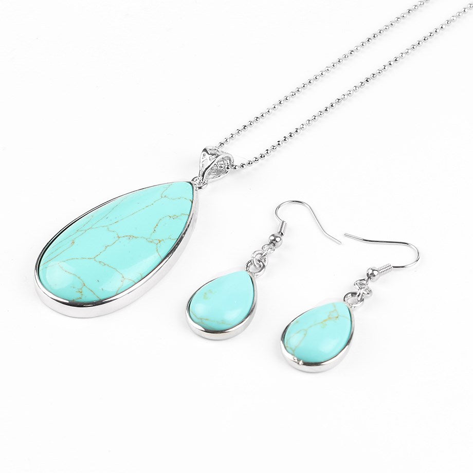 Natural crystal necklace