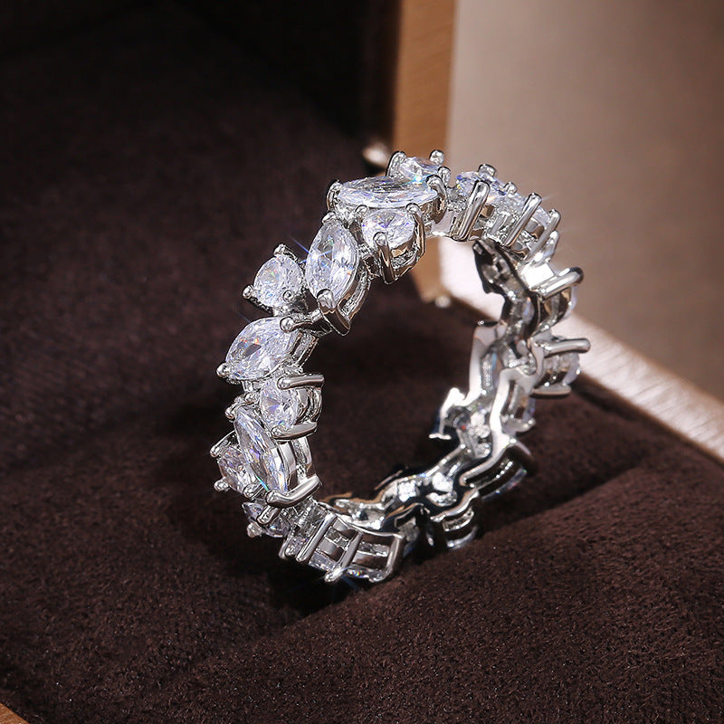 Creative Leaf-shaped Zircon Ring