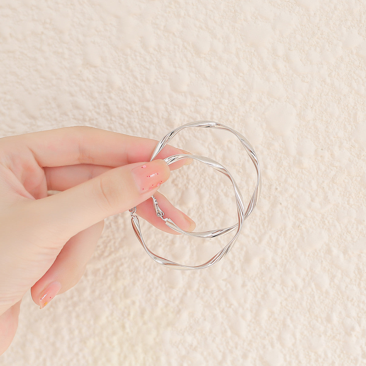 Niche Temperament Big Hoop Earrings