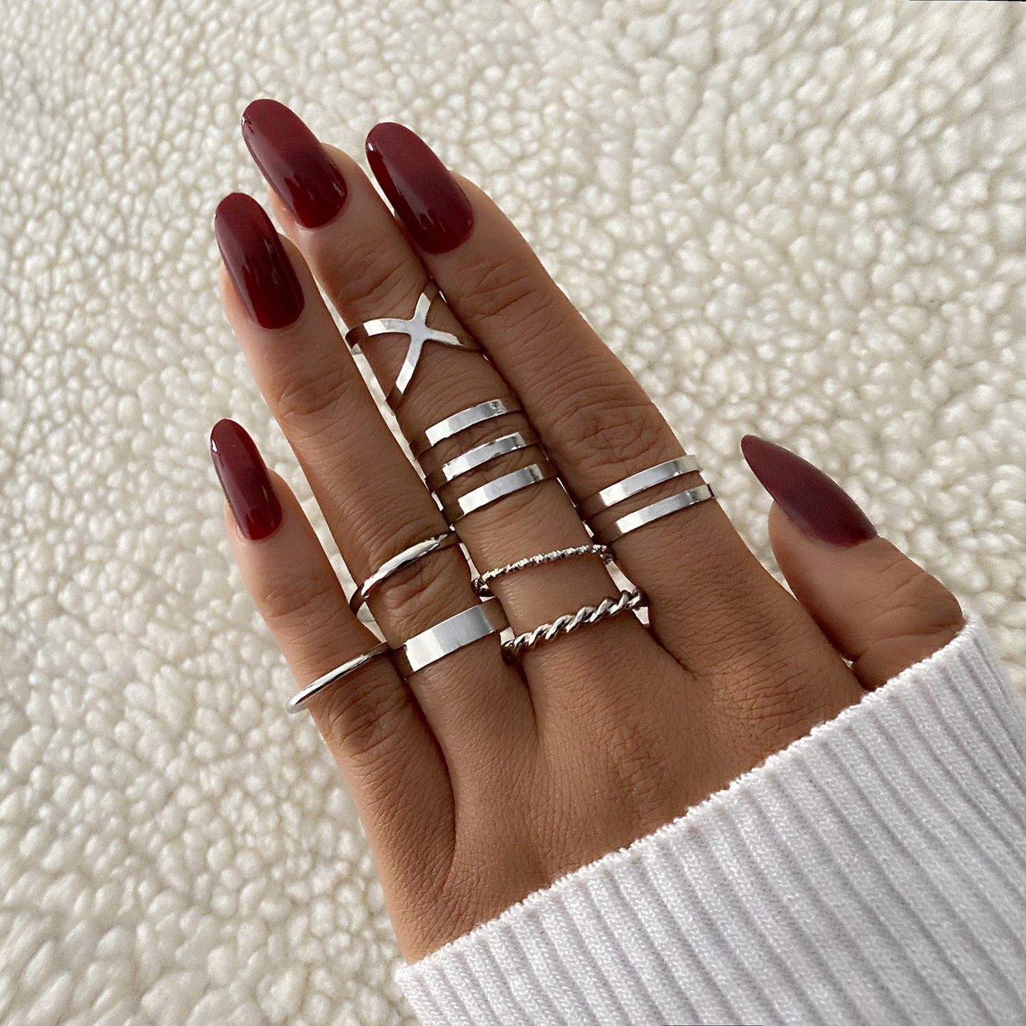 Distressed Cutout Ring Set Fashion Joints