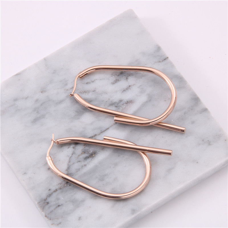 Staggered hoop earrings
