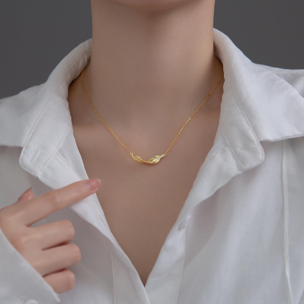 Silver Simple Temperament Women's Diamond Necklace