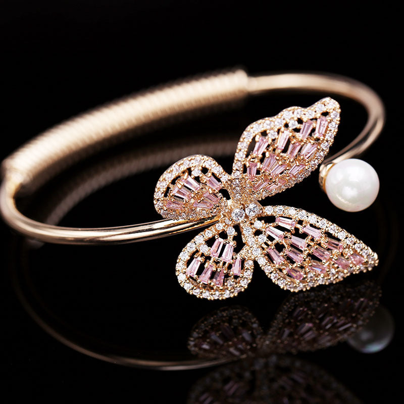 Shining pearl butterfly bracelet
