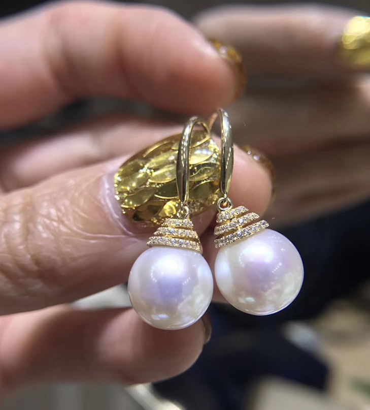 Innocent Pearl Earring Necklace