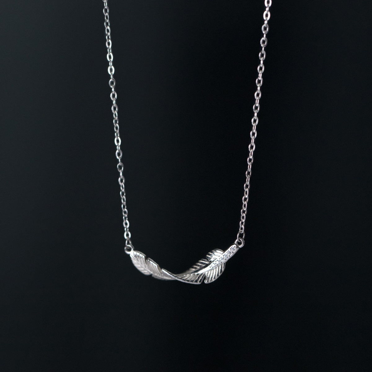 Silver Simple Temperament Women's Diamond Necklace