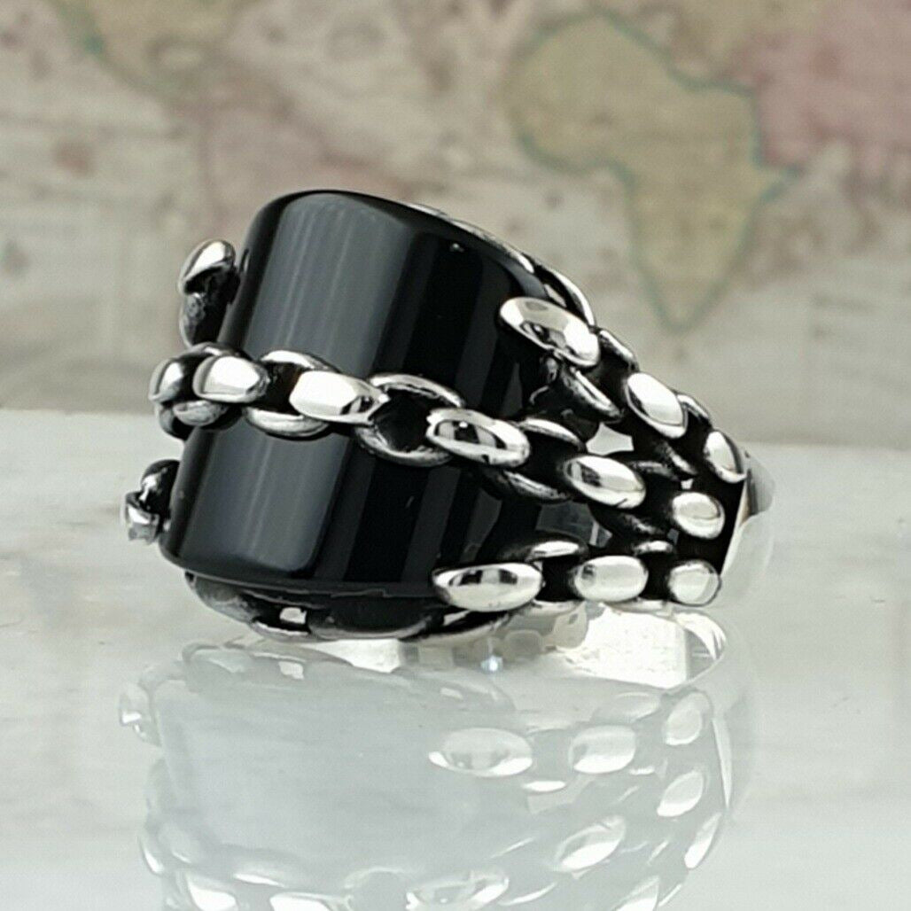 Popular Retro Pattern Black Face Zircon Ring