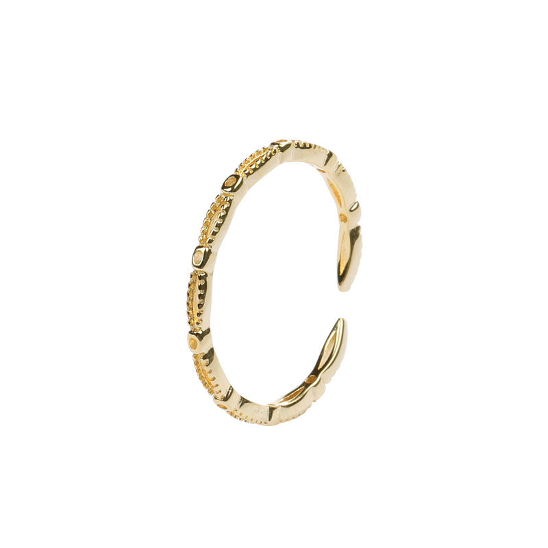 Adjustable hollow design ring