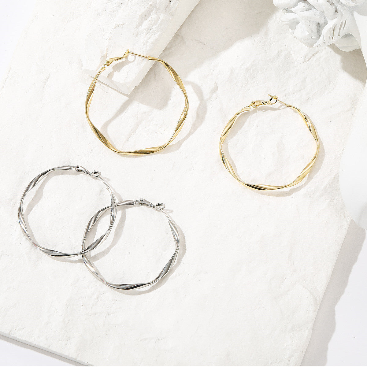Niche Temperament Big Hoop Earrings