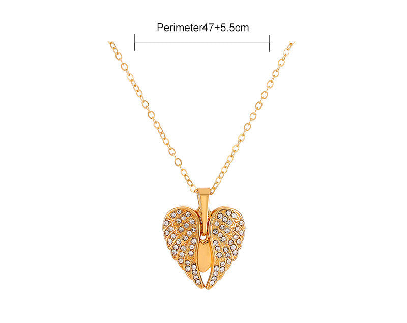 Women's Temperament Fashion Diamond Heart Pendant Necklace