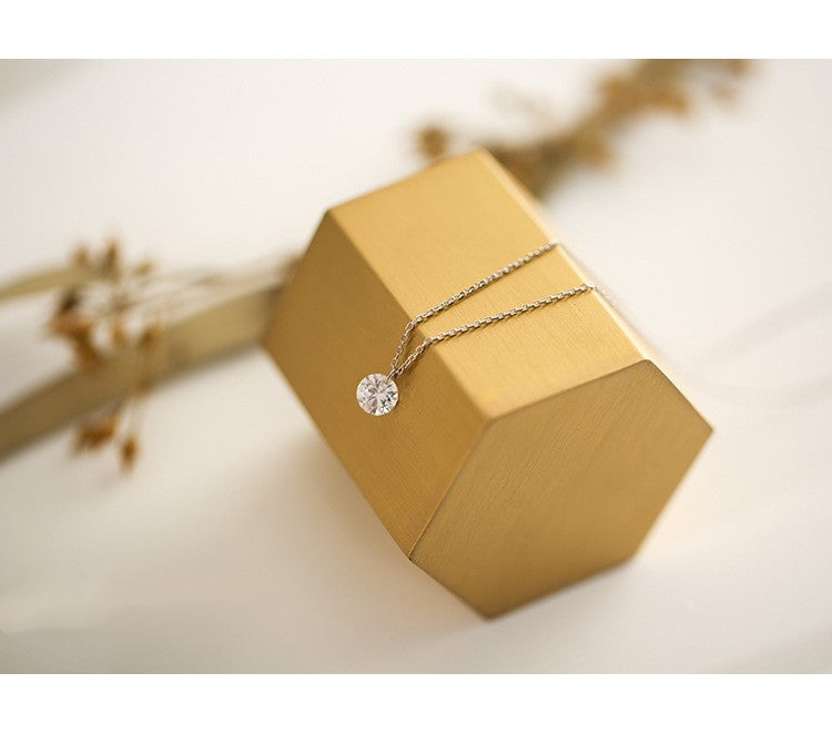 Delicate diamond necklace short clavicle chain