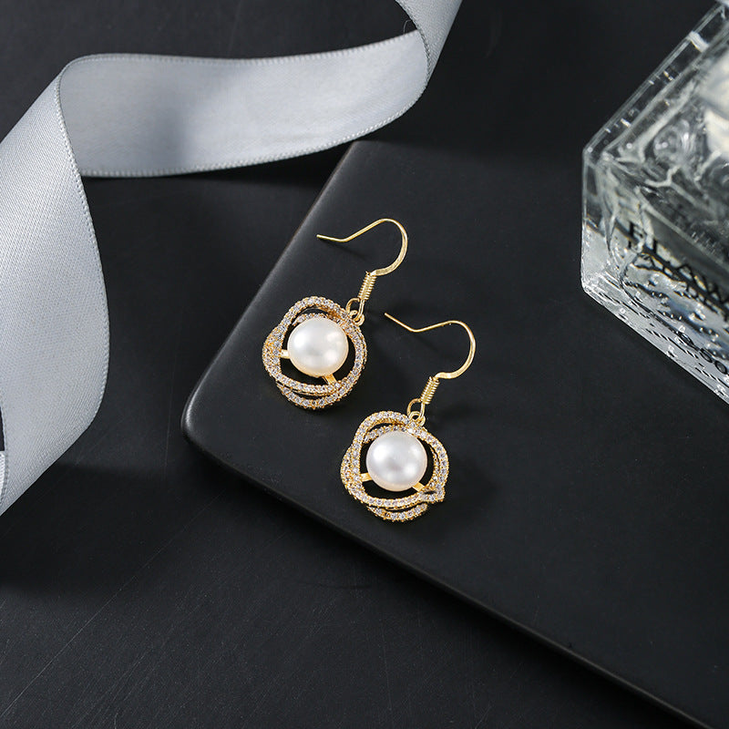 Pearl zircon earrings