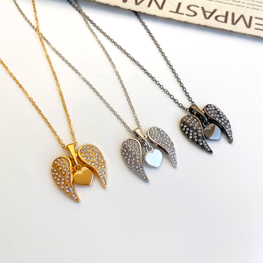 Women's Temperament Fashion Diamond Heart Pendant Necklace