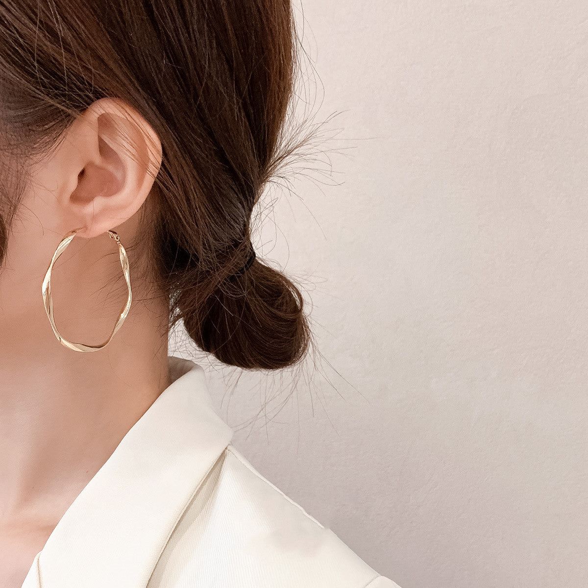 Niche Temperament Big Hoop Earrings