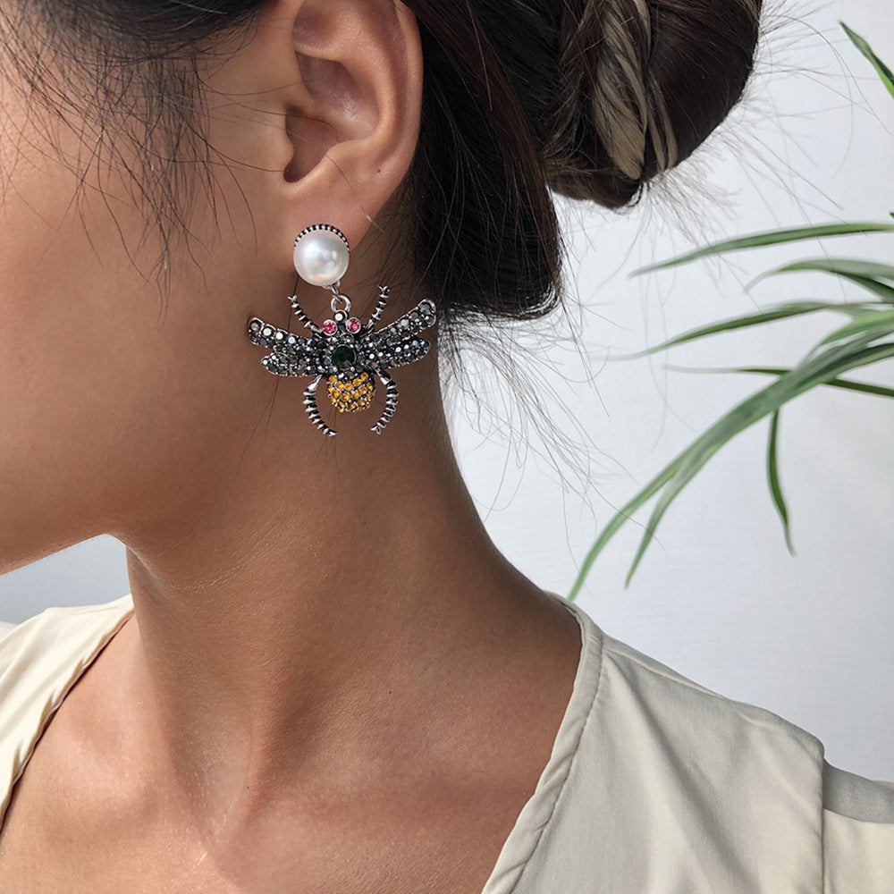 Bee diamond pearl earrings