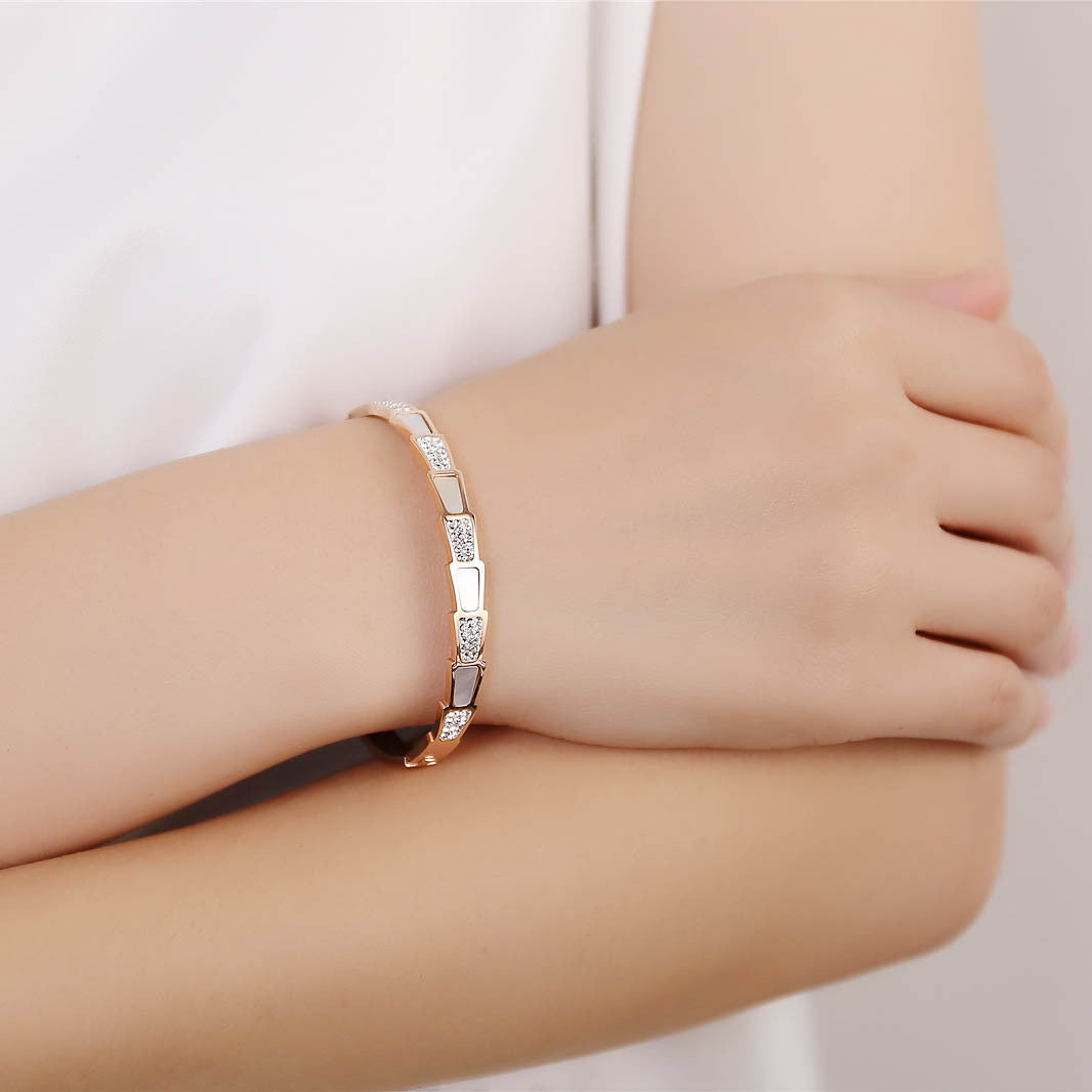 Snake Shaped Diamond White Shell Bracelet Female Snake Bracelet With Gold Diamonds
