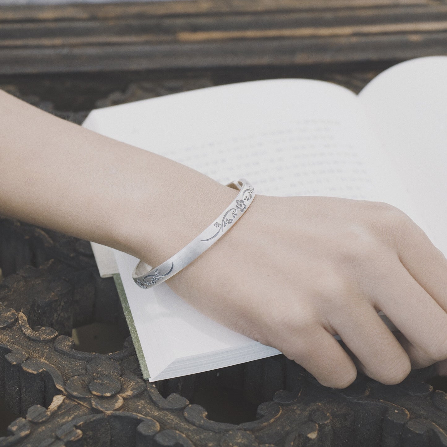 Fashion Knotted Heavy 925 Sterling Silver Bangle