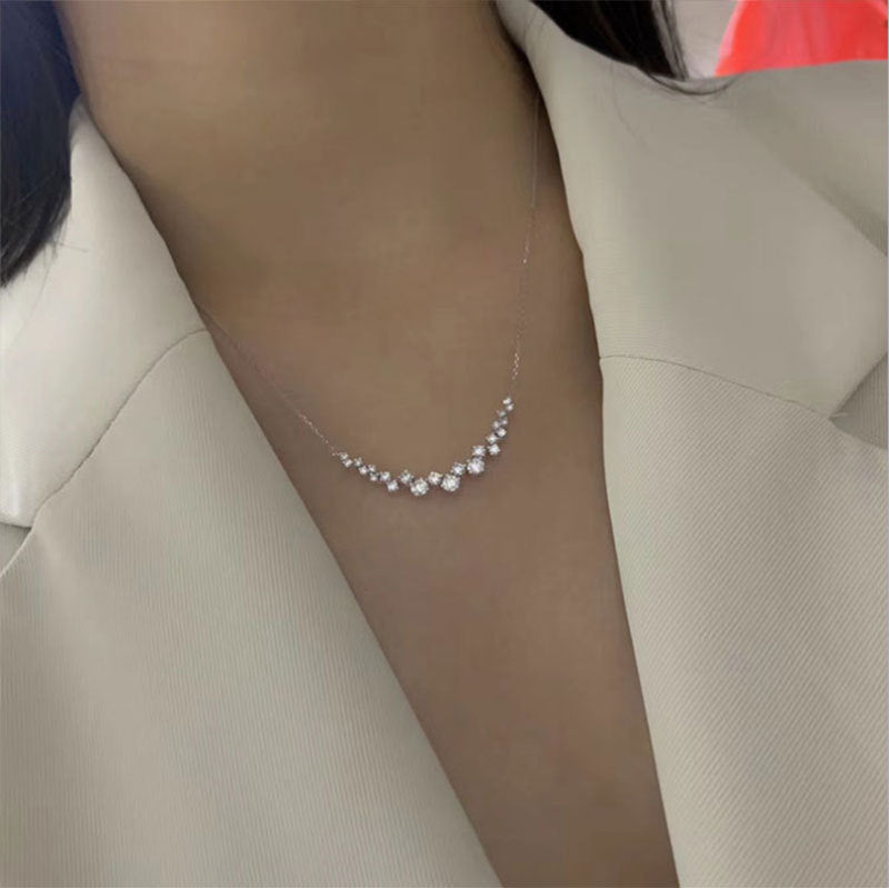Female Niche Design Diamond Smile Necklace