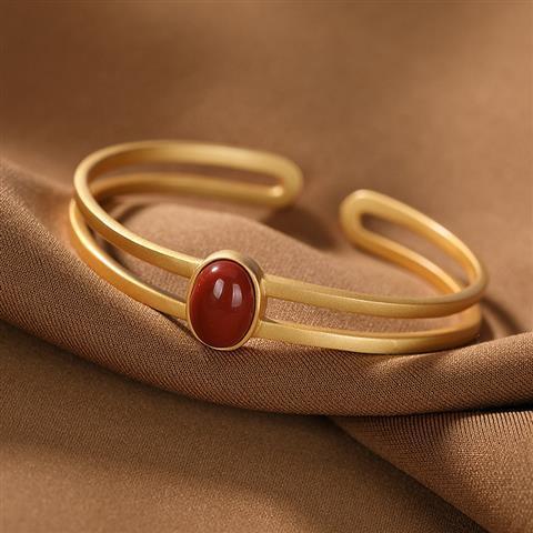 Women's Gilt Bangle Bracelet