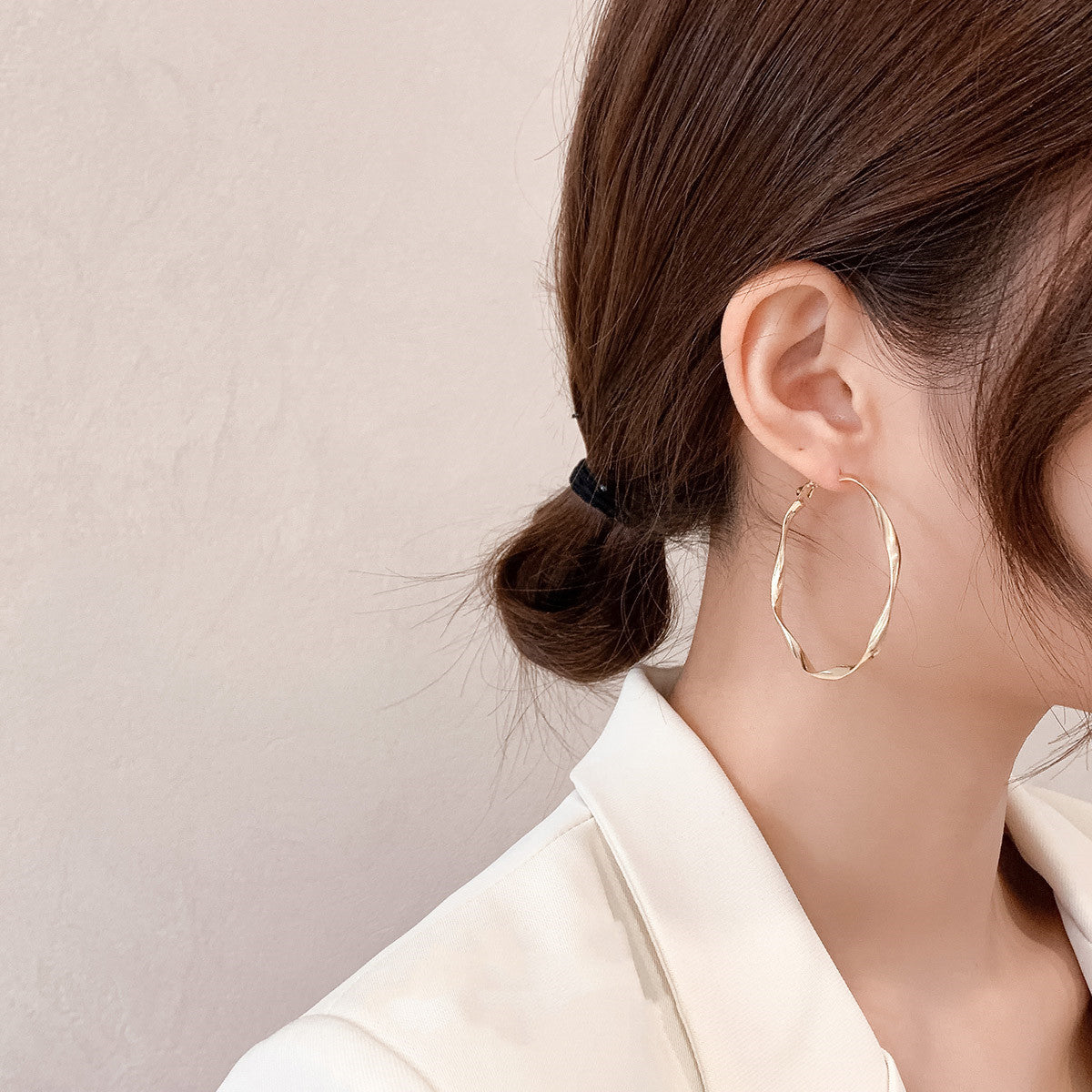 Niche Temperament Big Hoop Earrings