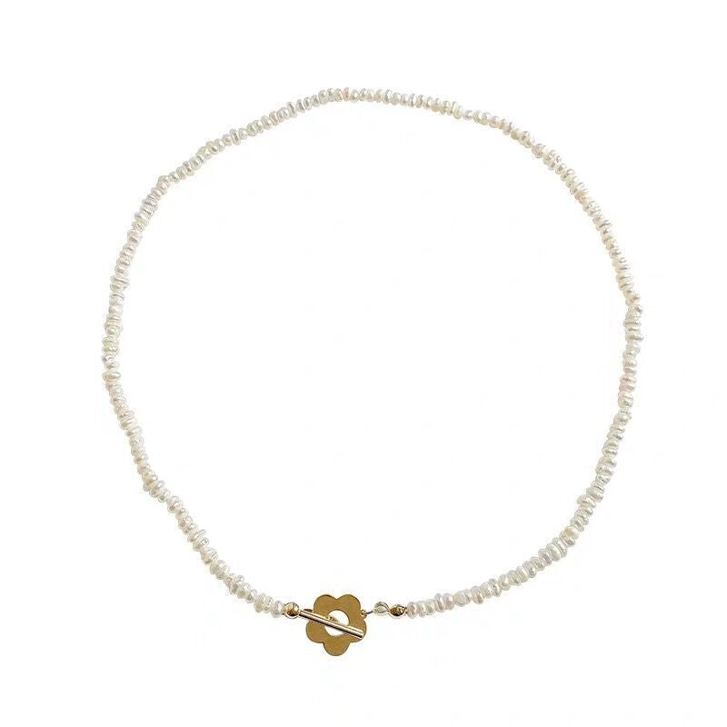 Women's Natural Freshwater Pearl Geometric Necklace