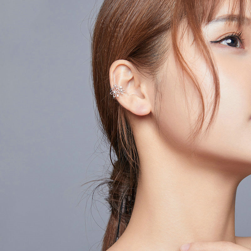 Women's Sparkling Flower Tremella Ear Clip