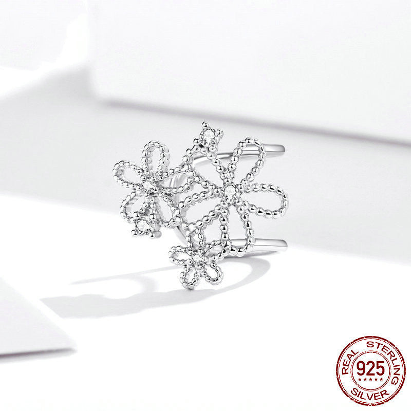 Women's Sparkling Flower Tremella Ear Clip