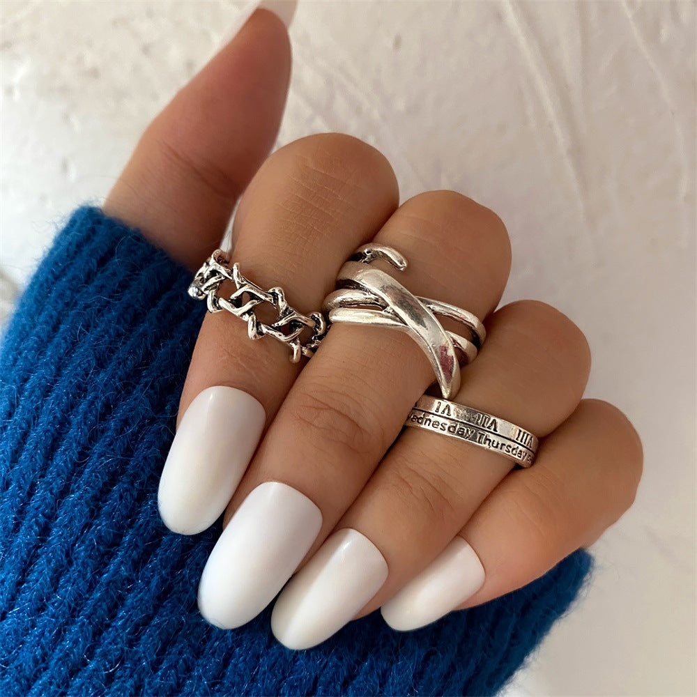 Distressed Cutout Ring Set Fashion Joints