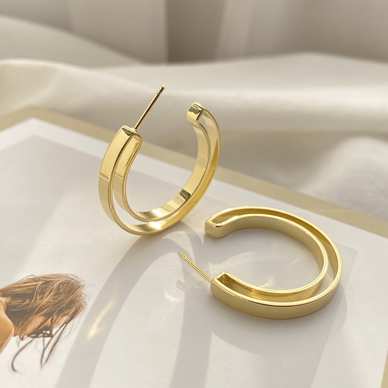 Women's Irregular European And American Hoop Earrings