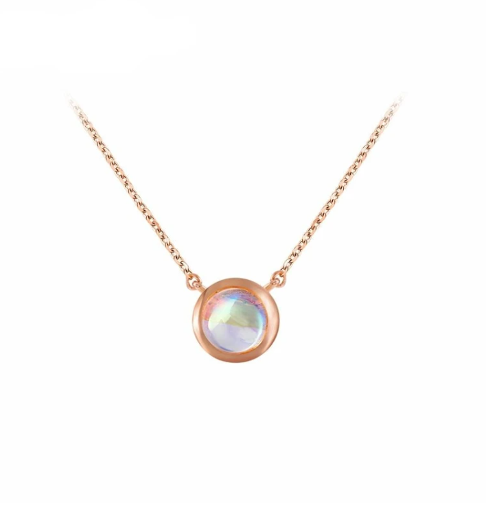 Trendy solitaire moonstone necklace